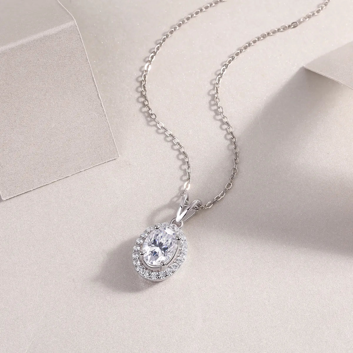 S925 Sterling Silver Oval Halo Moissanite Pendant Necklace, Hypoallergenic Jewelry Gift for Women
