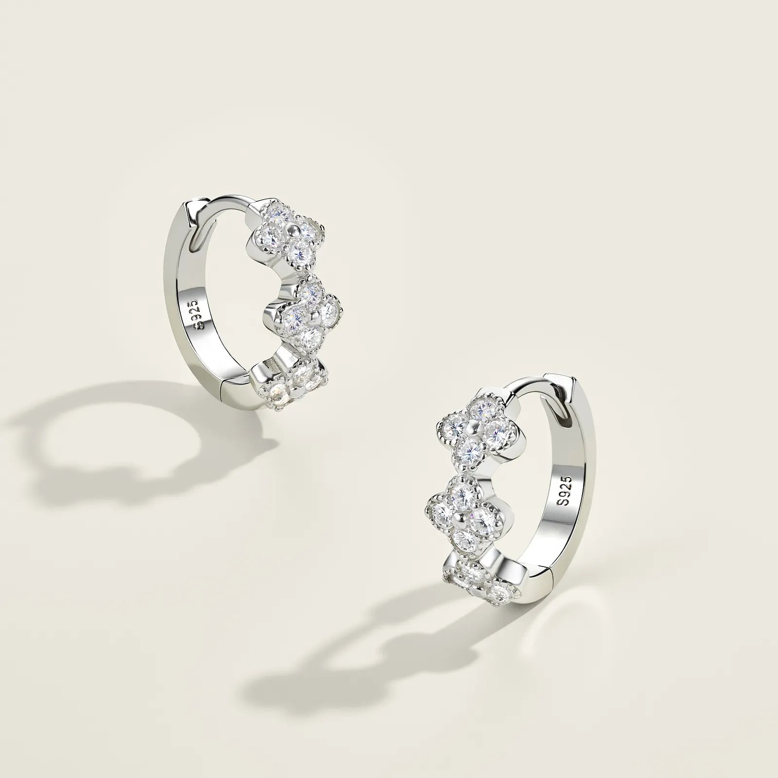 S925 Silver Women Clover Moissanite Huggie Hoop Earrings