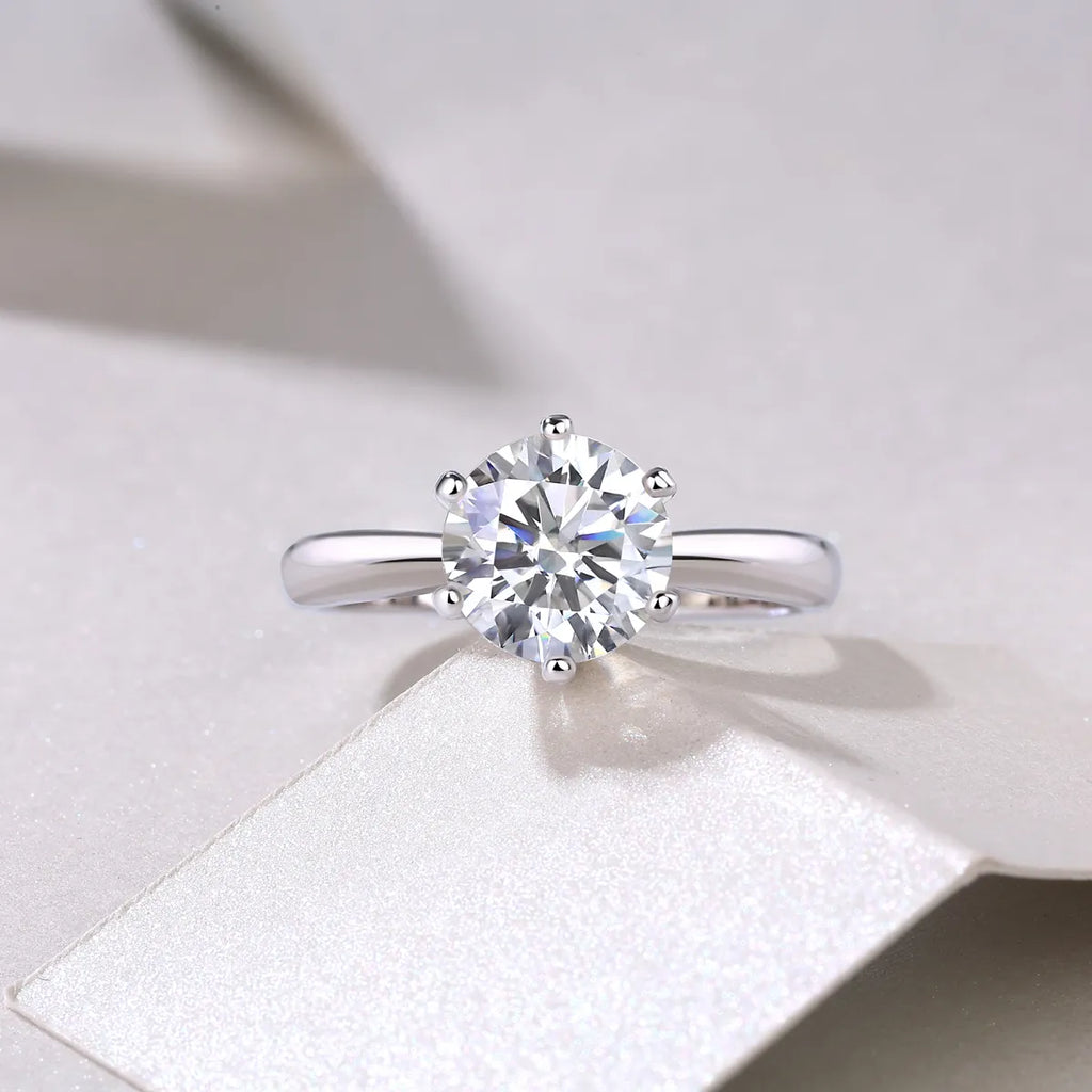 Round Solitaire Moissanite Engagement Ring S925 Sterling Silver 6‑Prong Smooth Band