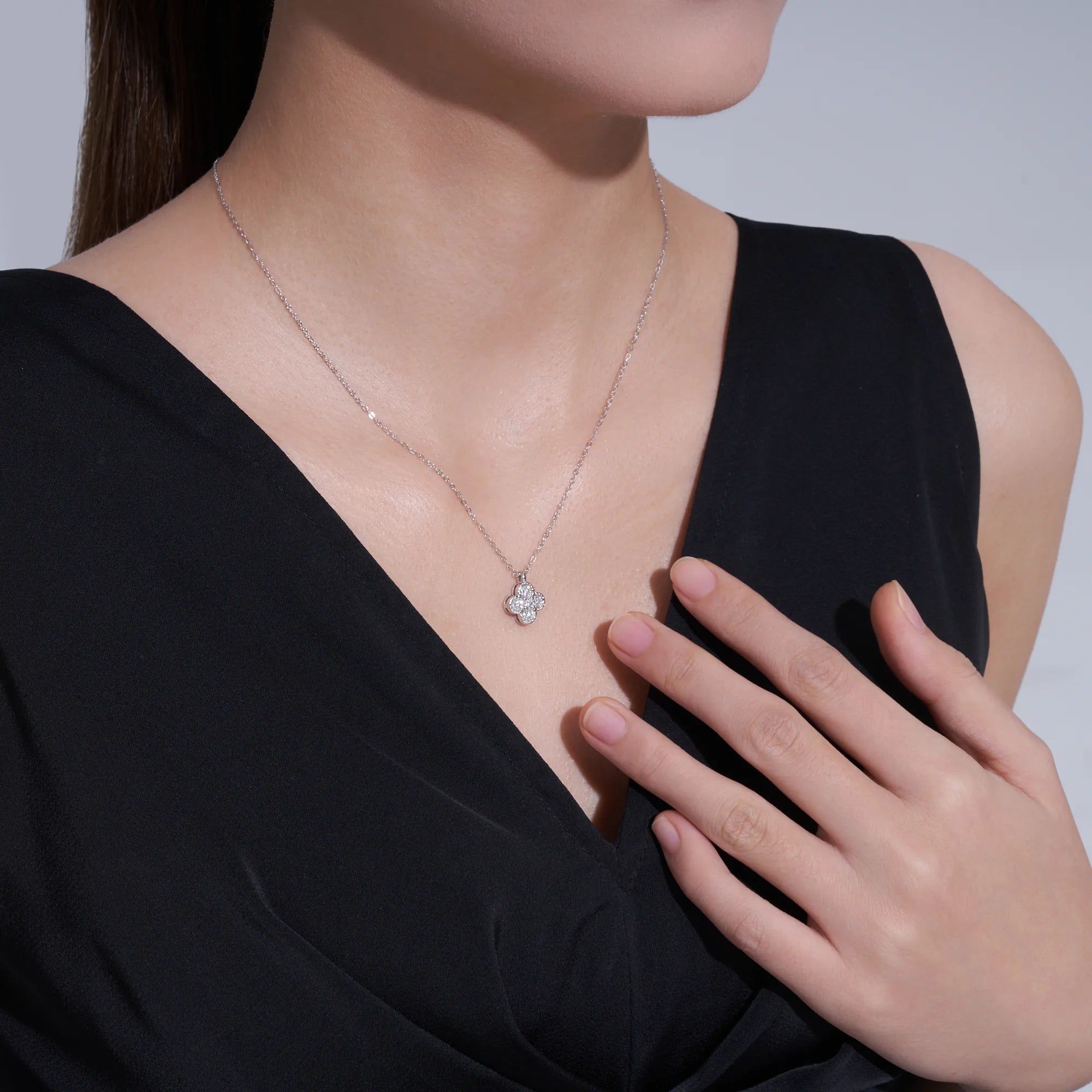 S925 Sterling Silver Four‑Leaf Clover Necklace for Women, Moissanite Pendant Necklace