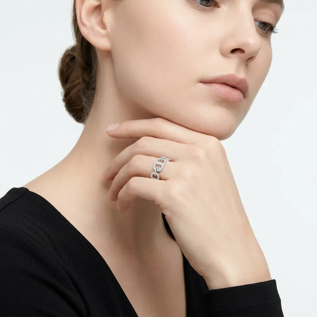 S925 Silver Moissanite Chain Ring, Sparkling Paved Moissanite Band for Ladies Daily Wear